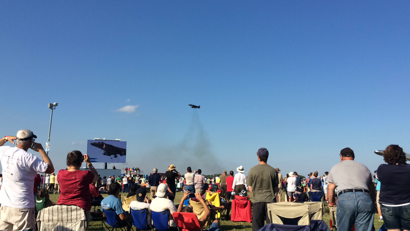 Illustration for article titled EAA AirVenture 2015 Photo Dump